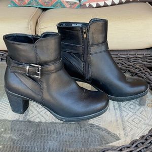 Ladies dress boots